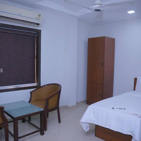 Redbell Suites Malapuram Malappuram Eksteriør billede