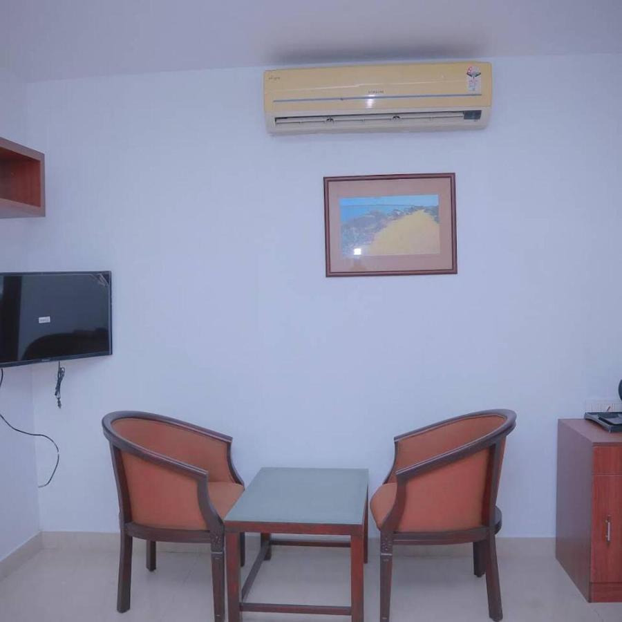 Redbell Suites Malapuram Malappuram Eksteriør billede