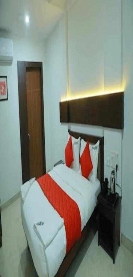 Redbell Suites Malapuram Malappuram Eksteriør billede
